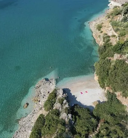 Hotel Odhisea Qeparo