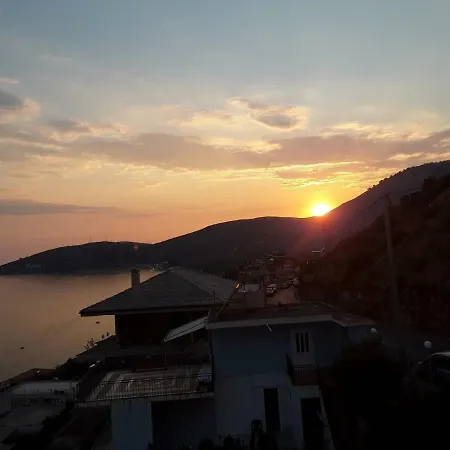 Hotel Odhisea Qeparo