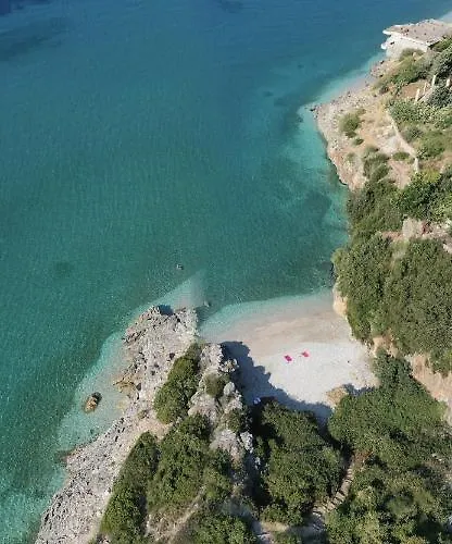 Hotel Odhisea Qeparo