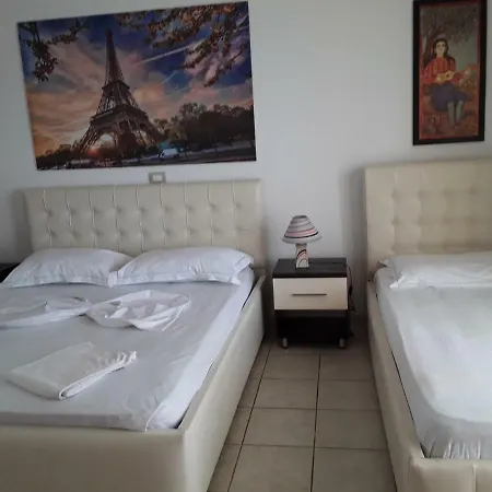 Odhisea Hotel *